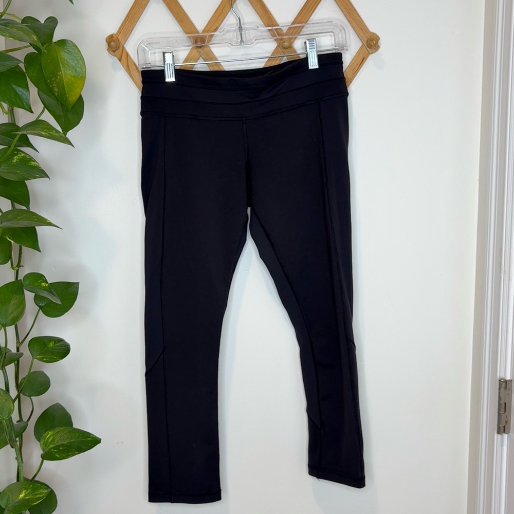 LULULEMON Crop Black Low Rise Leggings